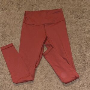 Hi-rise workout leggings size small.